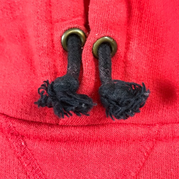 NFL Tampa Bay Buccaneers Mens Vintage Red Pullover Classic Fit Football Hoodie - Picture 6 of 9